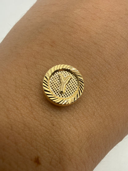 Herraje Letra Y Diamantada Oro amarillo 18k 0,54 Gr / 1 Cm