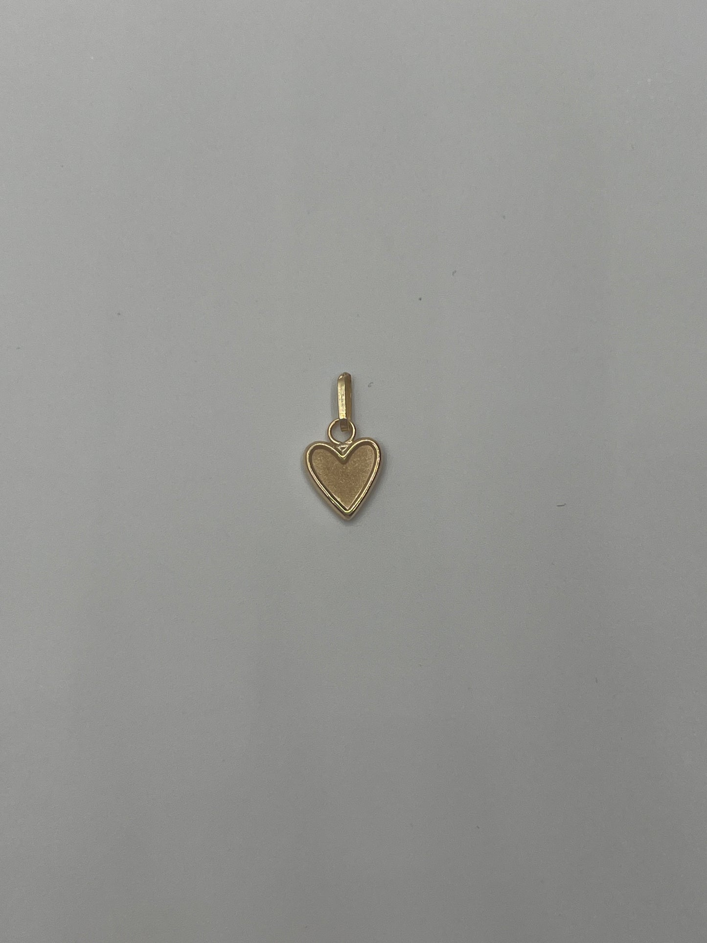Dije Corazon Oro amarillo 18k 0,34 Gr / 7,8 mm / 0,7 Cm