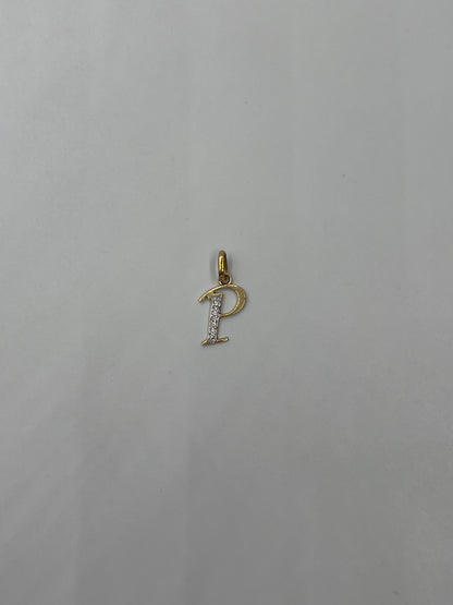 Dije Letra P Circon Blanco Oro amarillo 18k 0,56 Gr / 9,71 mm / 1,5 Cm