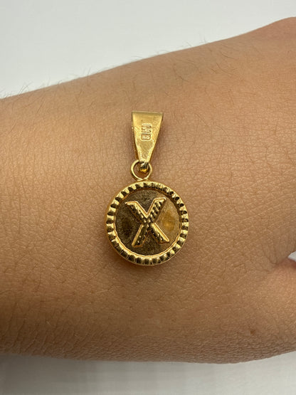 Dije Letra Z Oro amarillo 18k 0,61 Gr / 7,50 mm / 1,3 Cm
