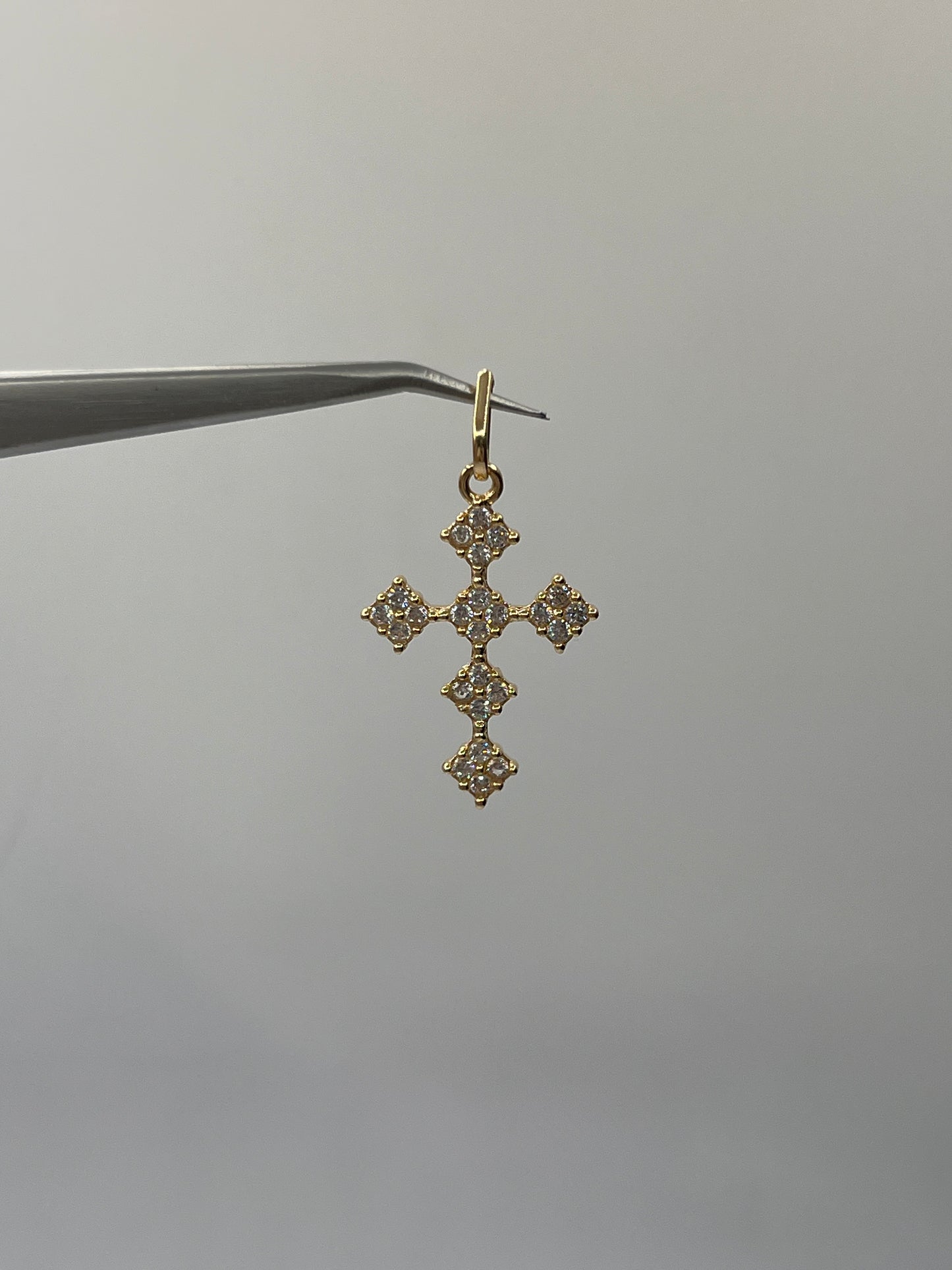 Dije Cruz Circon Blanco Oro amarillo 18k 3,32 Gr / 21,30 mm / 3 Cm