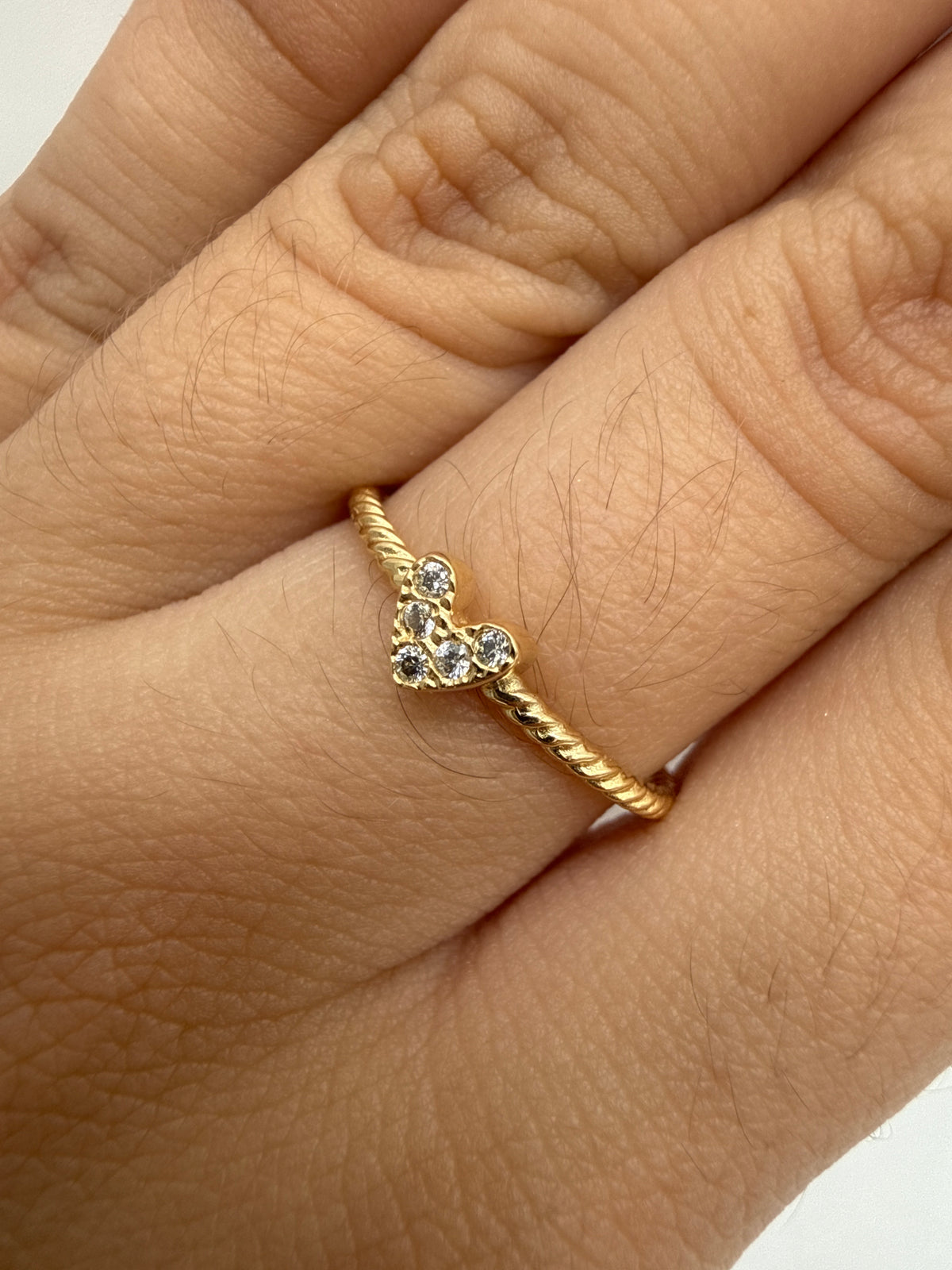 Anillo Compromiso Corazon Circon Blanco Oro amarillo 18k / Talla 7 1/4 / 1,54 Gr / 4,70 mm