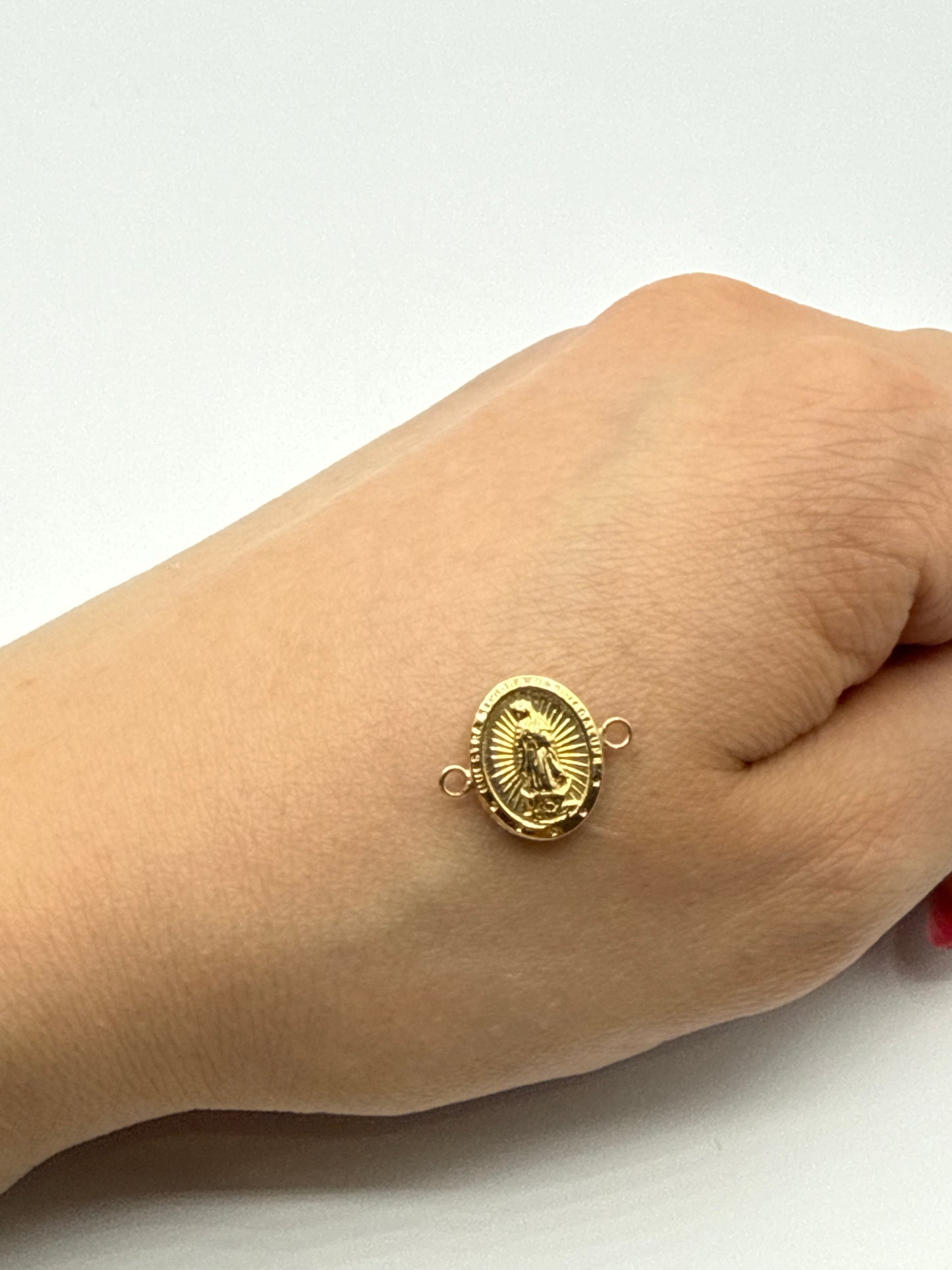 Herraje Virgen Guadalupe Oro amarillo 18k 0,48 Gr / 1,3 Cm