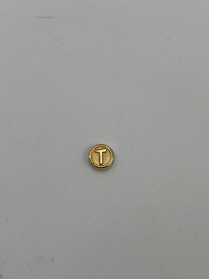 Herraje letra T Oro amarillo 18k 0,37 Gr / 0,7 Cm