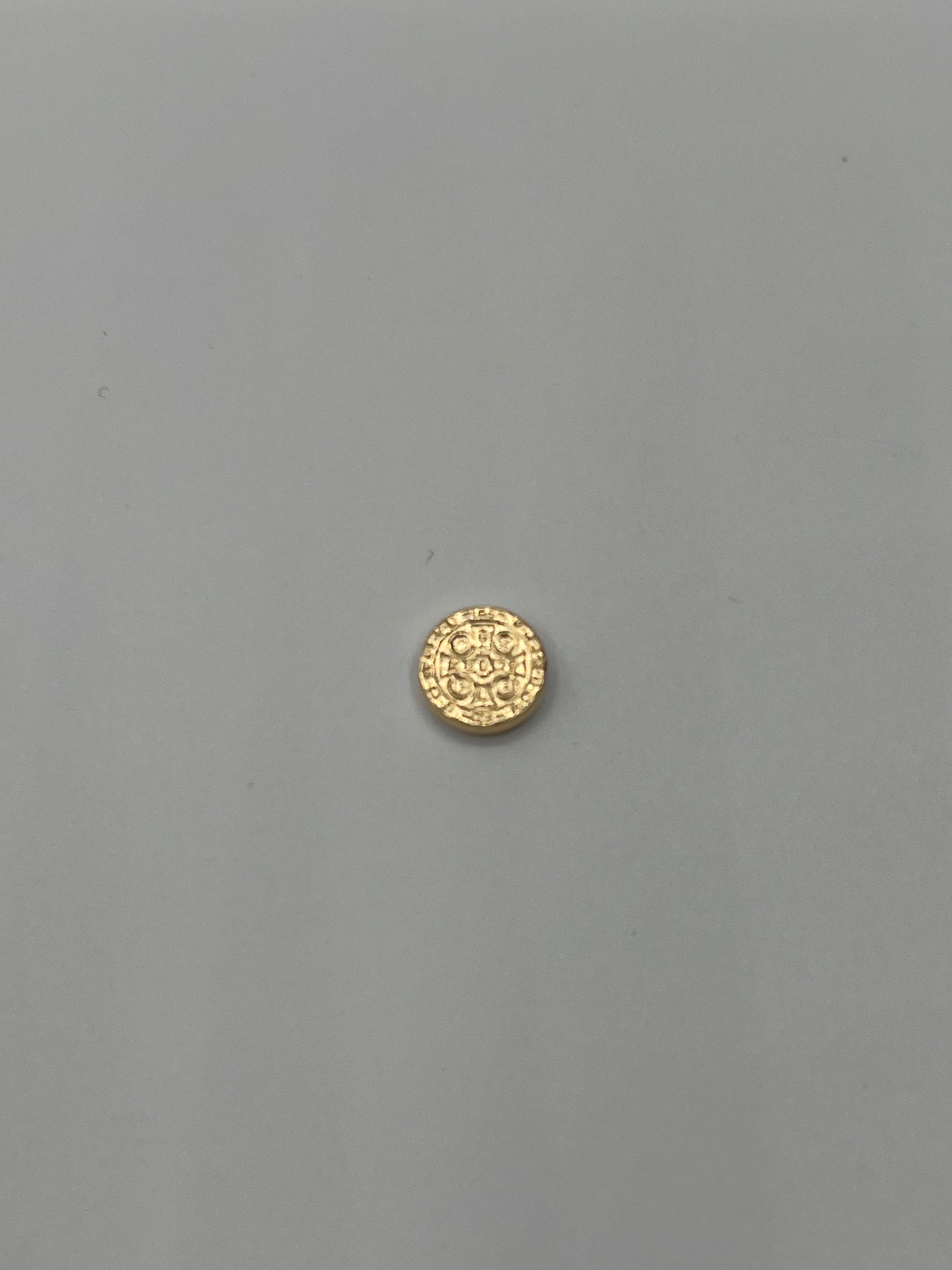 Herraje San Benito Oro amarillo 18k 0,28 Gr / 0,85 Cm