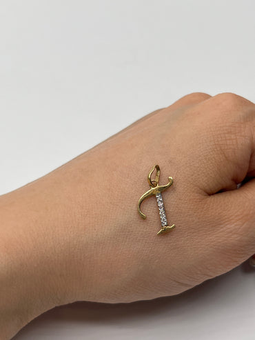 Dije Letra T Oro amarillo 18k 0,70 Gr / 11,40 mm / 1,5 Cm