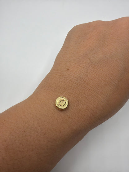 Herraje Letra O Oro amarillo 18k 0,39 Gr / 1 Cm