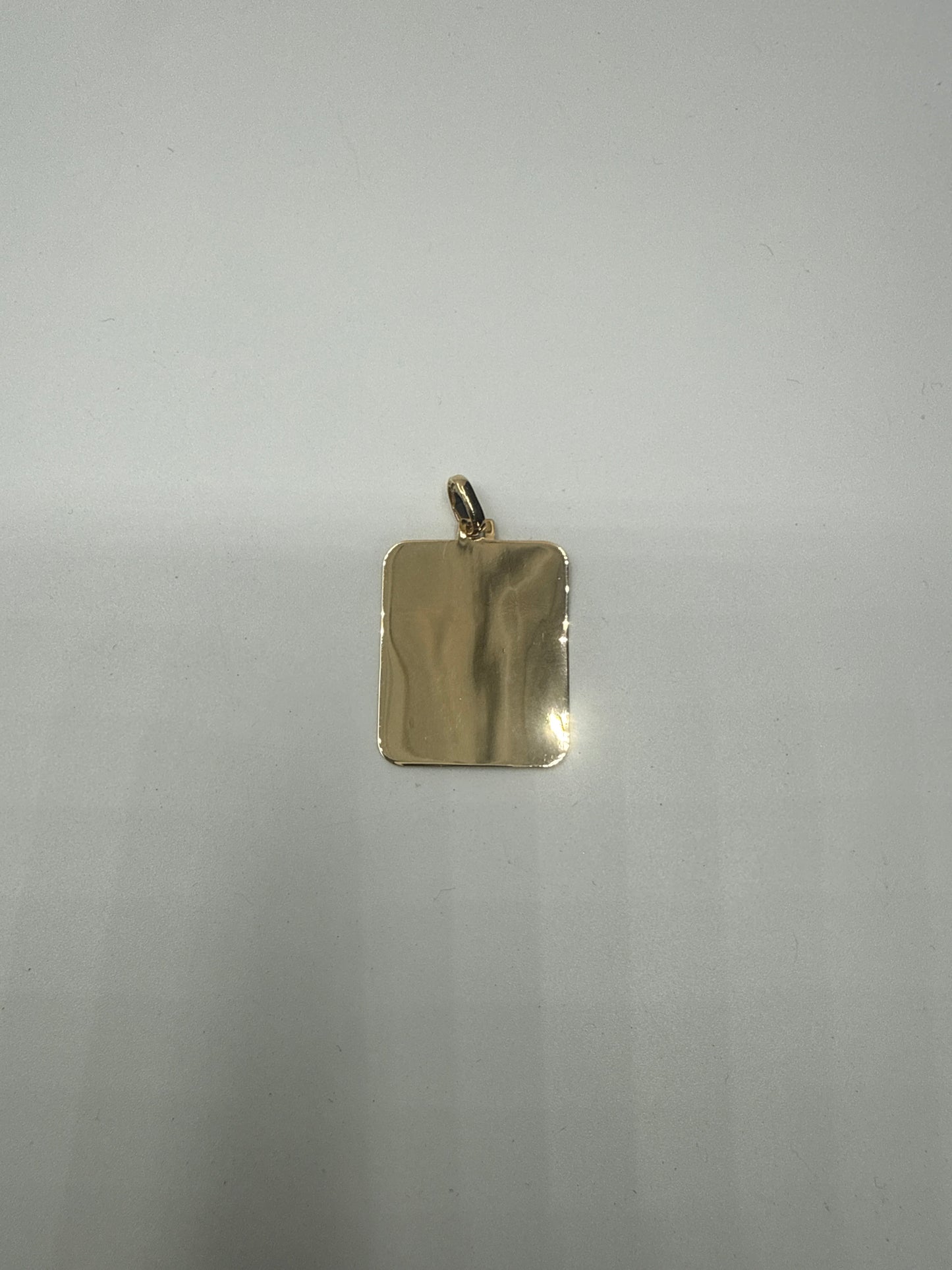 Dije Placa Lisa Oro amarillo 18k 1,45 Gr / 18,20 mm / 2,4 Cm