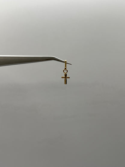 Dije Cruz Lisa Oro amarillo 18k 0,21 Gr / 5 mm / 1,1 Cm
