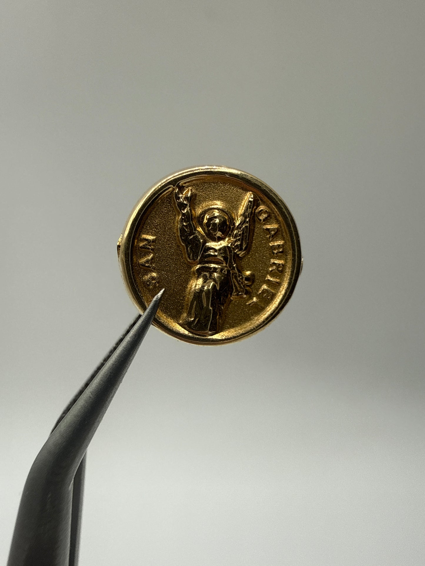 Herraje San Gabriel  Oro amarillo 18k 0,63 Gr / 1,1 Cm