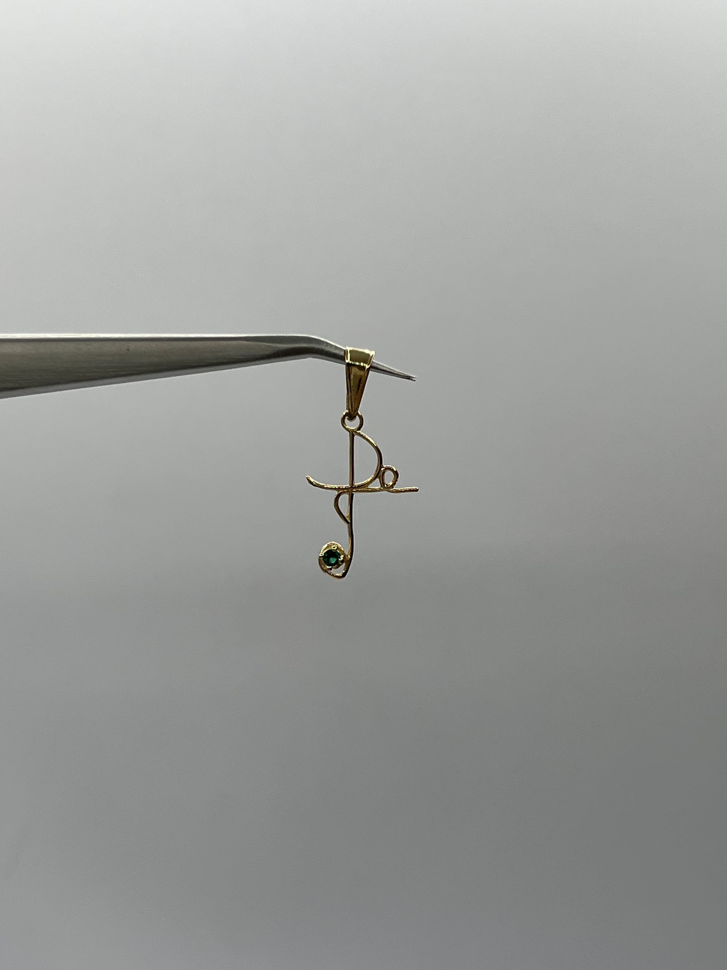 Dije Cruz Fe Circon Verde Oro amarillo 18k 0,61 Gr / 13,74 mm / 2,1 Cm