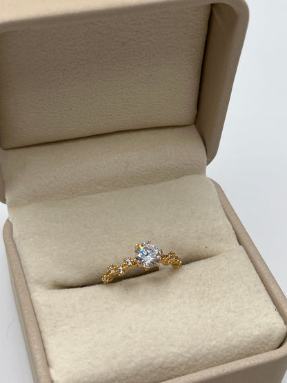 Anillo Compromiso Circon Blanco Oro amarillo 18k / Talla 6 / 1,95 Gr / 6,15 mm