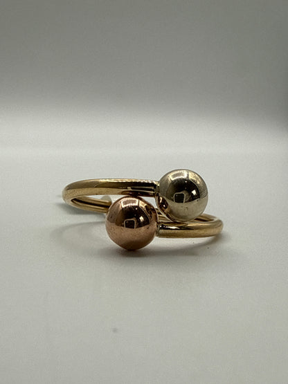 Anillo Tu Y Yo Tres oros 18k / Talla 8 1/2 / 1,39 Gr / 8 mm