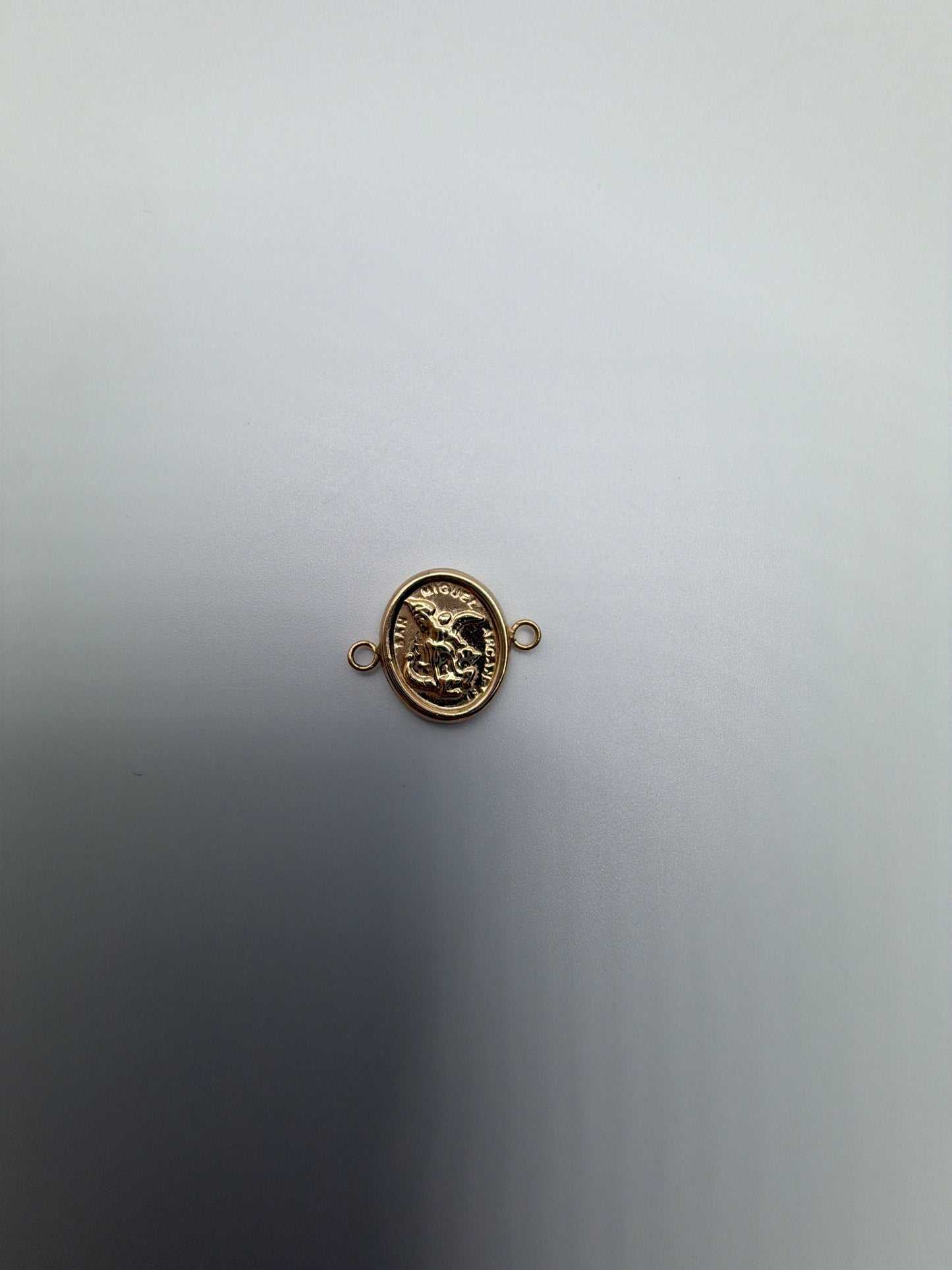 Herraje Arcangel San Miguel Oro amarillo 18k 0,52 Gr / 1 Cm