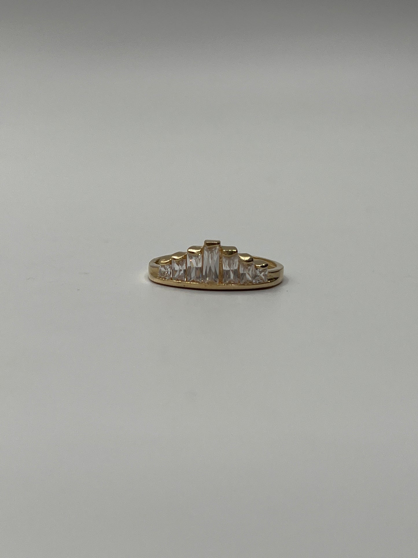 Anillo Circon Blanco Oro amarillo 18k / Talla 5 3/4 / 2,20 Gr / 6,50 mm