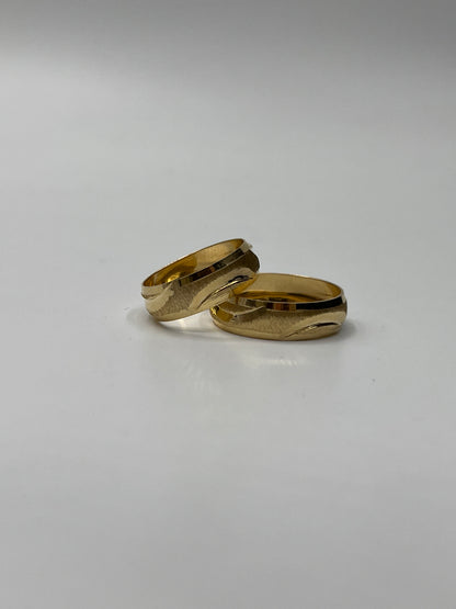 Set Argollas Matrimonio Linea Rayada Mate / 4,54 Gr / Talla 7 y 9 3/4 / 6mm