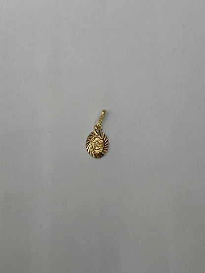 Dije Letra G Oro amarillo 18k 0,46 Gr / 7,5 mm / 1 Cm