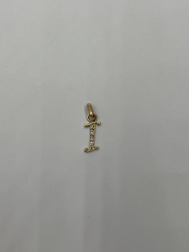 Dije letra I Oro amarillo 18k 0,62 Gr / 6,38 mm / 1,5 Cm