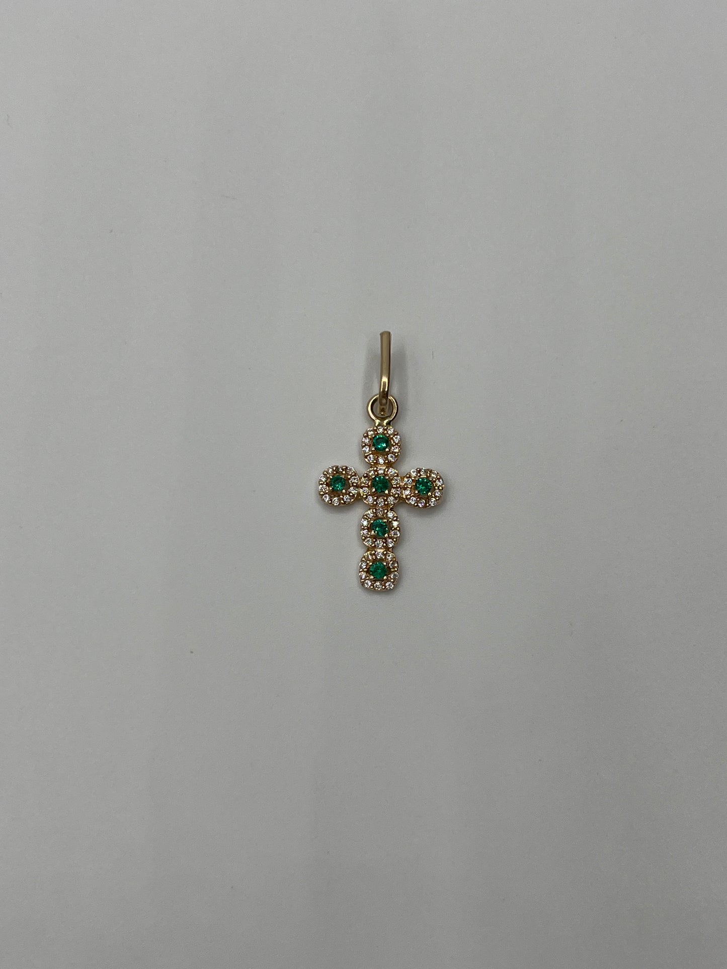 Dije Cruz Verde y Blanco Oro amarillo 18k 1,70 Gr / 14,85 mm / 2,4 Cm