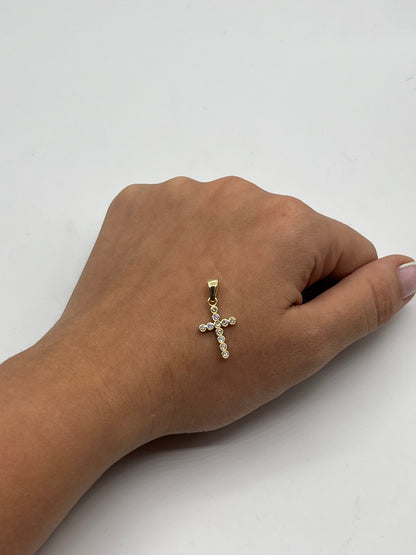 Dije Cruz Circon Blanco Oro amarillo 18k +2 / 1,10 Gr / 11,70 mm / 1,9 Cm