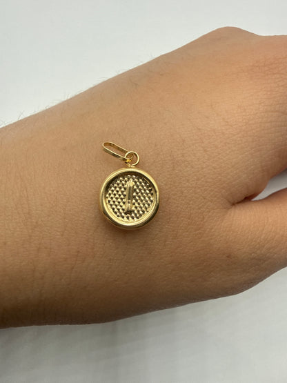 Dije Letra I Oro amarillo 18k 0,46 Gr / 10 mm / 1 Cm