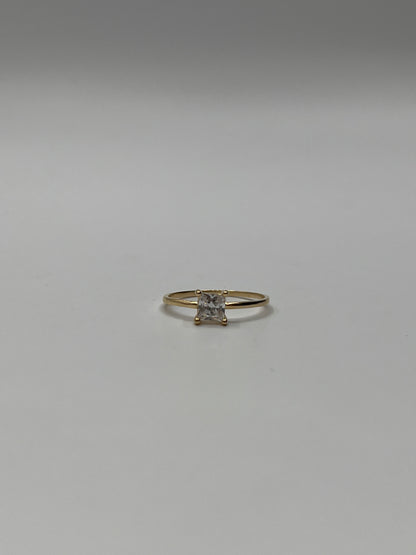 Anillo Compromiso Circon Blanco Oro amarillo 18k / Talla 4 3/4 / 1,04 Gr / 5,20 mm