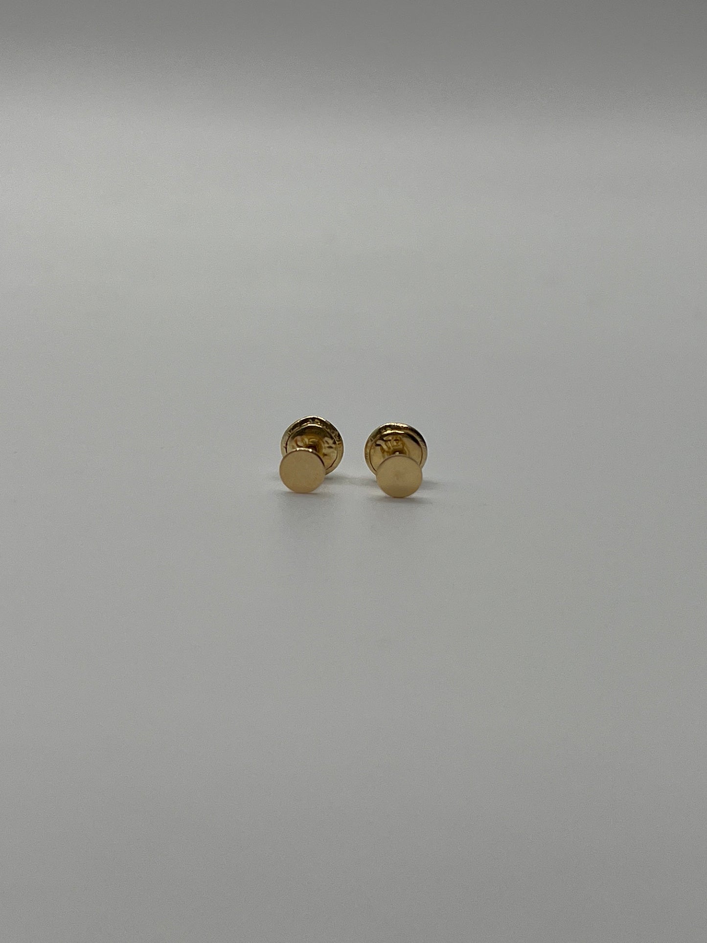 Topos Circulo Plano Liso  Oro amarillo 18k 0,51 Gr / 4 mm