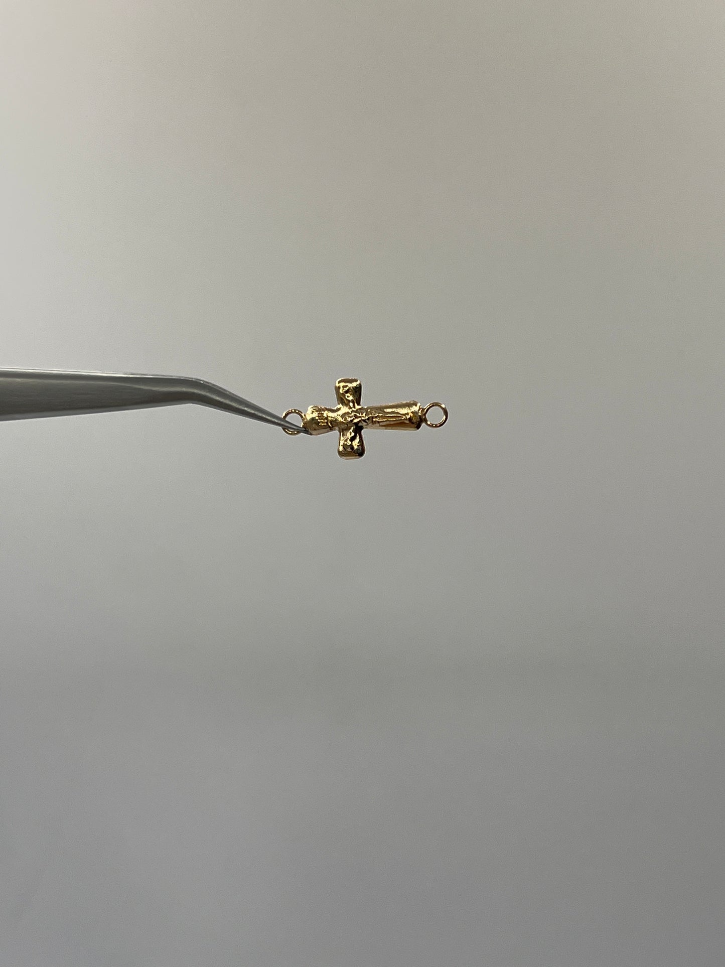 Herraje Cruz Cristo Oro amarillo 18k 0,33 Gr / 1,2 Cm