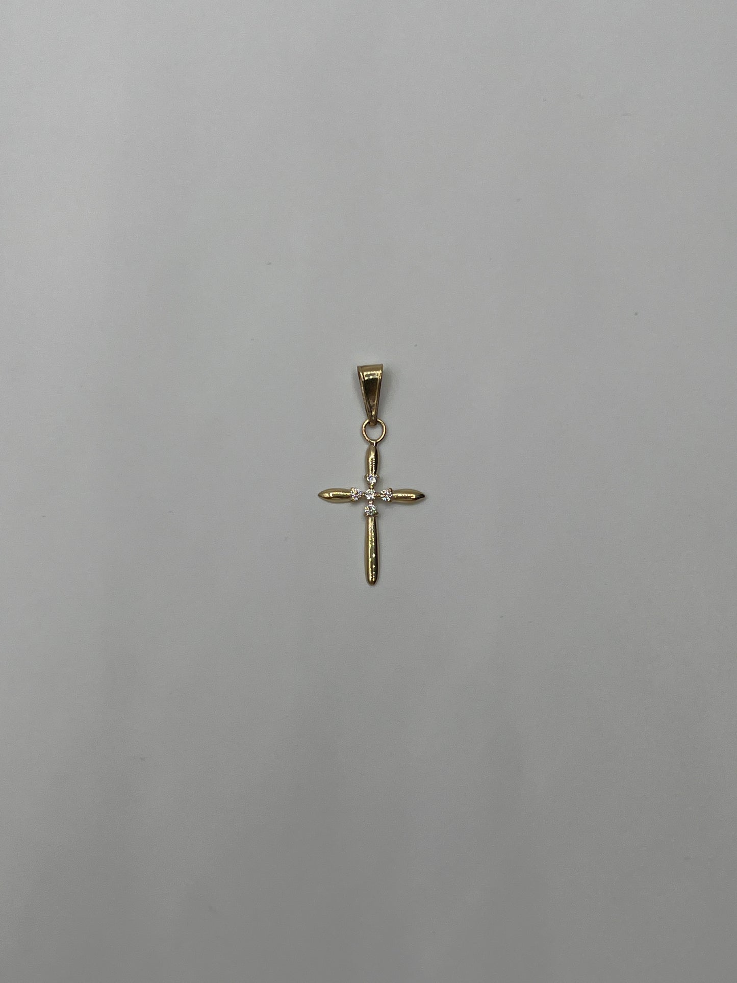 Dije Cruz Circon Blanco Oro amarillo 18k 0,57 Gr / 14,40 mm / 2,2 Cm