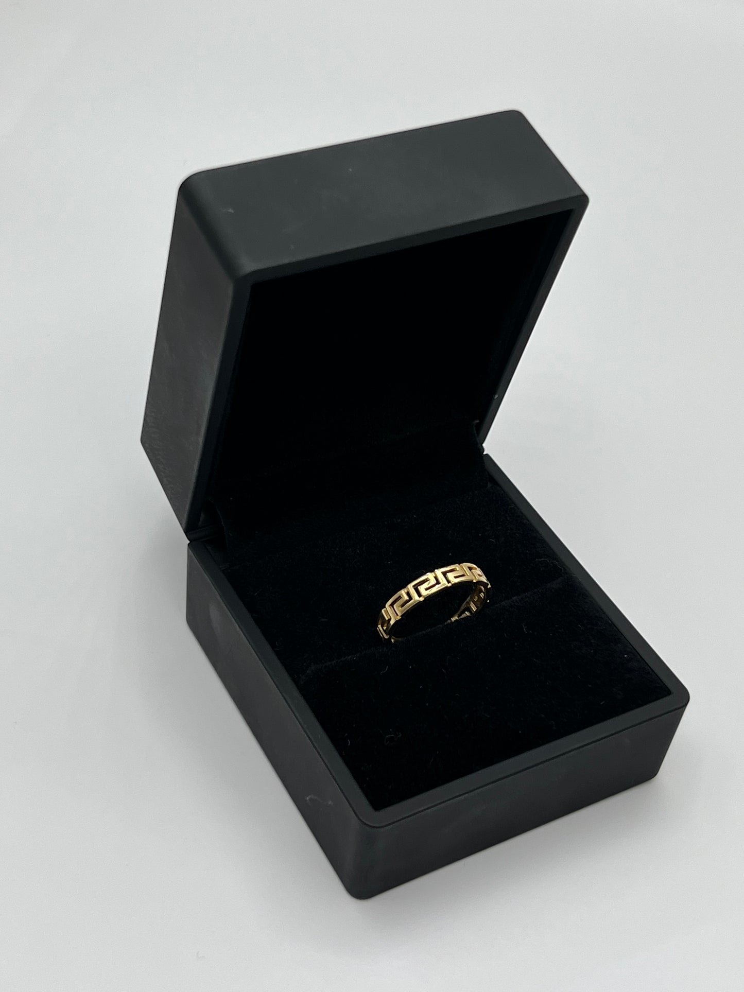 Anillo VSC Oro amarillo 18k / Talla 6 / 1,82 Gr / 3,5 mm