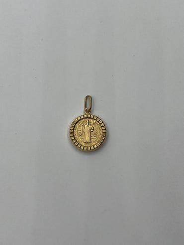 Dije San Benito Oro amarillo 18k 1,22 Gr / 14,2 mm / 1,4 Cm