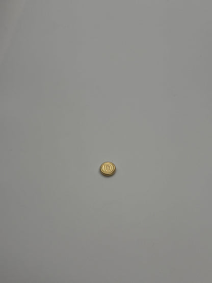 Herraje Letra D Oro amarillo 18k 0,43 Gr / 1 Cm