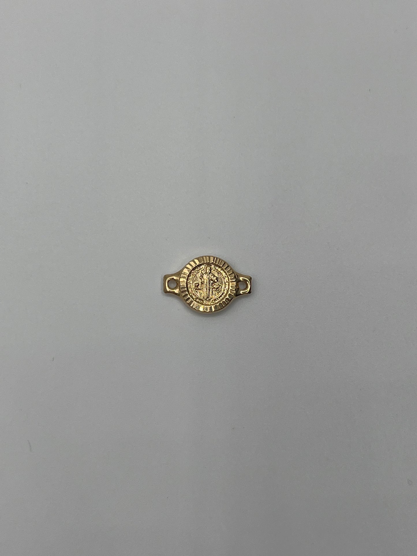 Herraje San Benito Oro amarillo 18k 0,63 Gr / 0,95 Cm