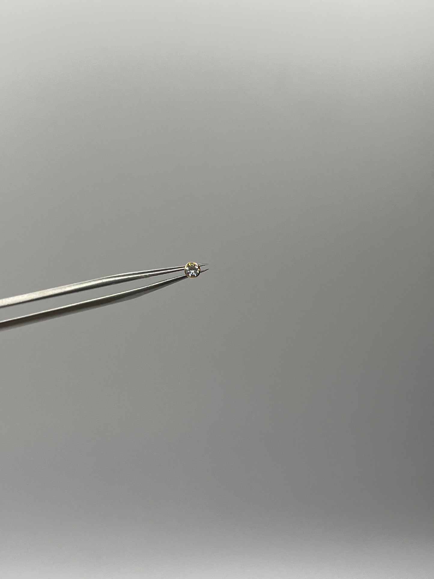 Piercing Oreja circon blanco / 0.24 Gr