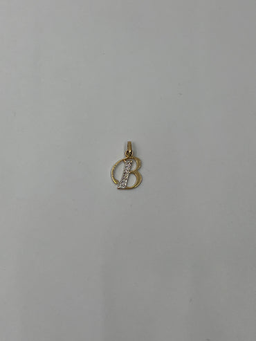 Dije Letra B Oro amarillo 18k 0,77 Gr / 10,70 mm / 1,3 Cm