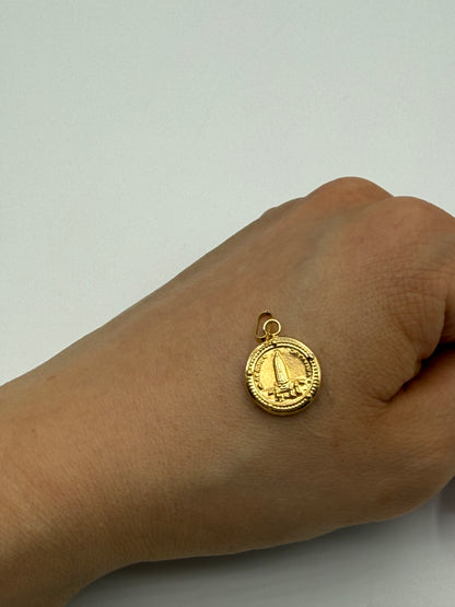 Dije Virgen de Fatima Oro amarillo 18k 0,82 Gr / 12,75 mm / 1,6 Cm