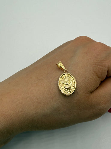 Dije Espiritu Santo Oro amarillo 18k 0,77 Gr / 12,5 mm / 1,8 Cm