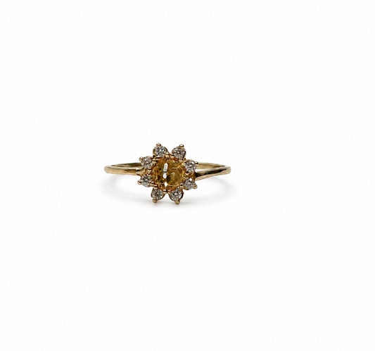 Anillo 15s flor circon blanco Oro amarillo 18k / Talla 6 / 1,33 Gr / 8,30 mm