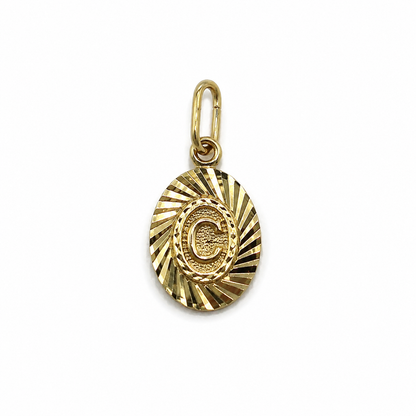 Dije Letra C Oro amarillo 18k 0,44 Gr / 7,5 mm / 1 Cm