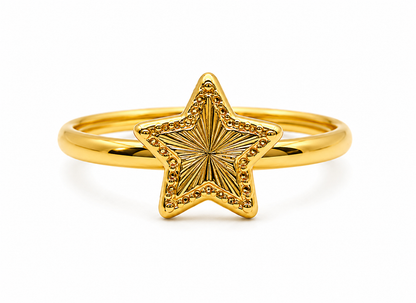 Anillo Estrella Diamantada Oro amarillo 18k / Talla 8 1/2 / 1,19 Gr / 8 mm